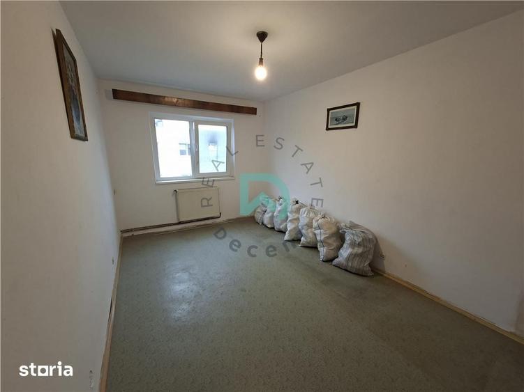 Apartament cu 4 camere în Centrul Civic