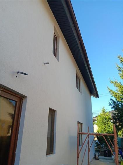 Casă cu 8 camere cu Canalizare în Lunca Cetățuii