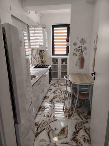 Inchiriez apartament 2 camere Otopeni - 2