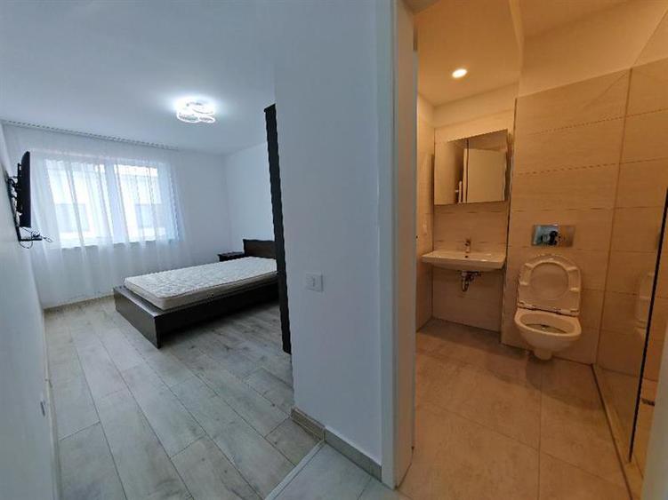 Apartament cu 3 camere decomandat, mobilat în Bartolomeu