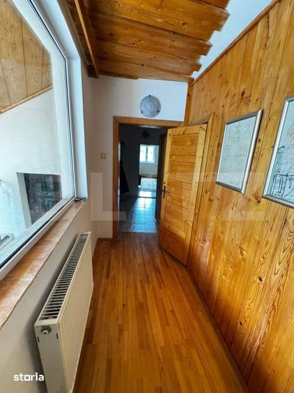 Casă cu 5 camere cu Teren 1000 Mp în Titulescu