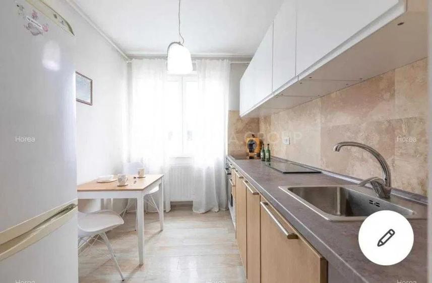 Apartament cu 2 camere semidecomandat, mobilat în Centrul Istoric