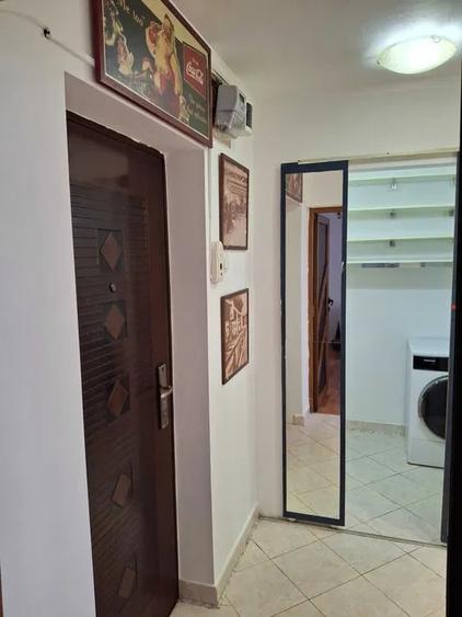 Apartament cu 2 camere semidecomandat în Obor