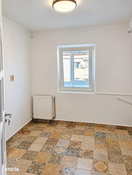 Apartament cu 2 camere decomandat în Calea București