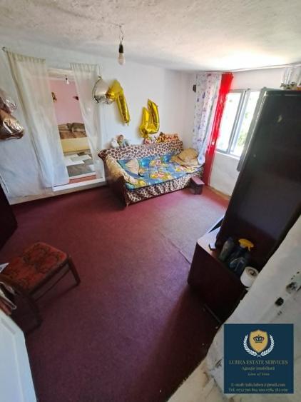 Casă cu 5 camere, baie, bucătărie, curte și 520mp teren - 2
