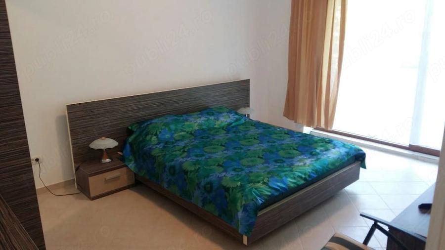 Apartament cu 2 camere semidecomandat, mobilat în Central