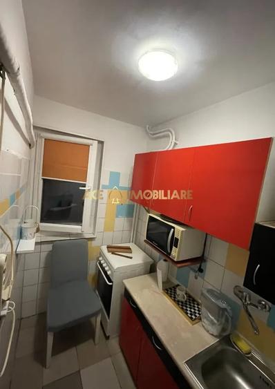 Garsonieră semidecomandată, mobilată în Basarabia