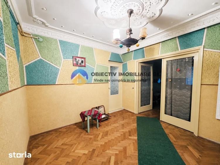 Apartament cu 4 camere semidecomandat în Dărmănești