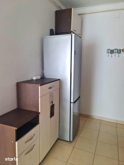 Apartament cu 3 camere, mobilat în Tătărași