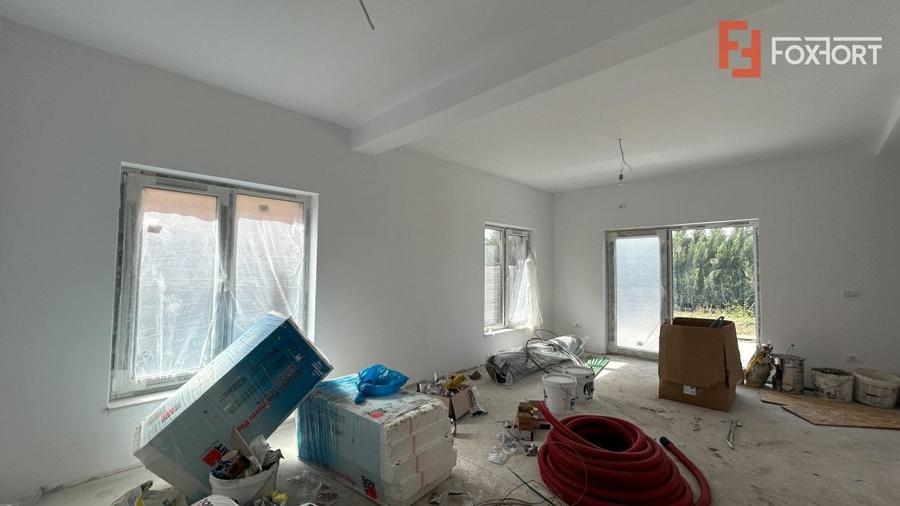 Duplex cu 5 camere cu Canalizare în Dumbrăvița