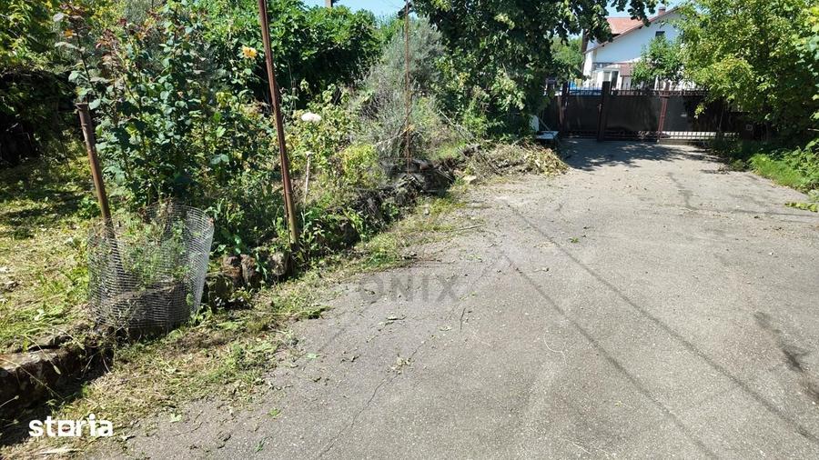 Casă cu 3 camere cu Teren 1300 Mp în Central