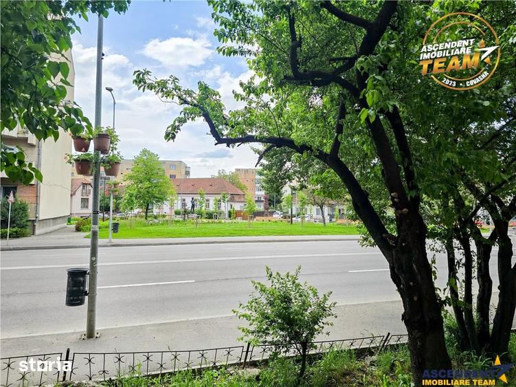 Apartament cu 2 camere, mobilat în Central