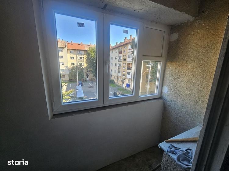 Apartament cu 2 camere decomandat în Carpați 2