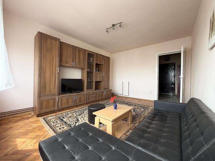 Apartament cu 2 camere decomandat, mobilat în Dacia