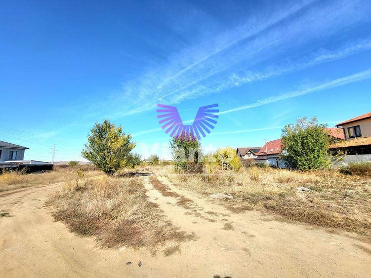 Teren agricol intravilan de 11661 mp, în Nord-Vest