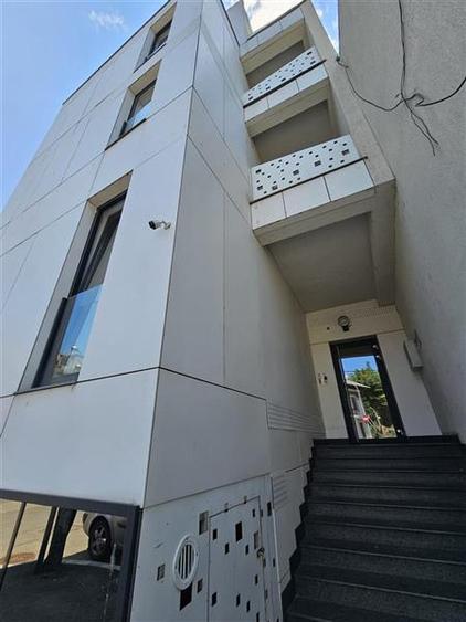 Birou, de 60 mp, în Sala Palatului