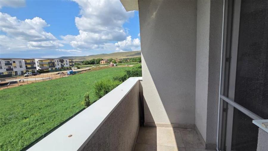 Apartament cu 2 camere semidecomandat în Florești