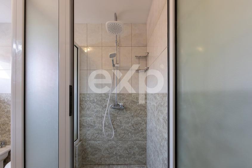 Casă individuală cu 5 camere cu Teren 1275 Mp în Sărata (Sărata)