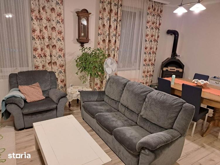 Casă cu 7 camere cu Teren 400 Mp în Semicentral