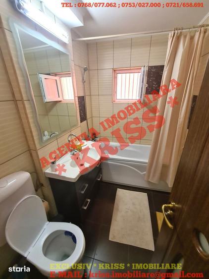 Apartament cu 3 camere decomandat în Central
