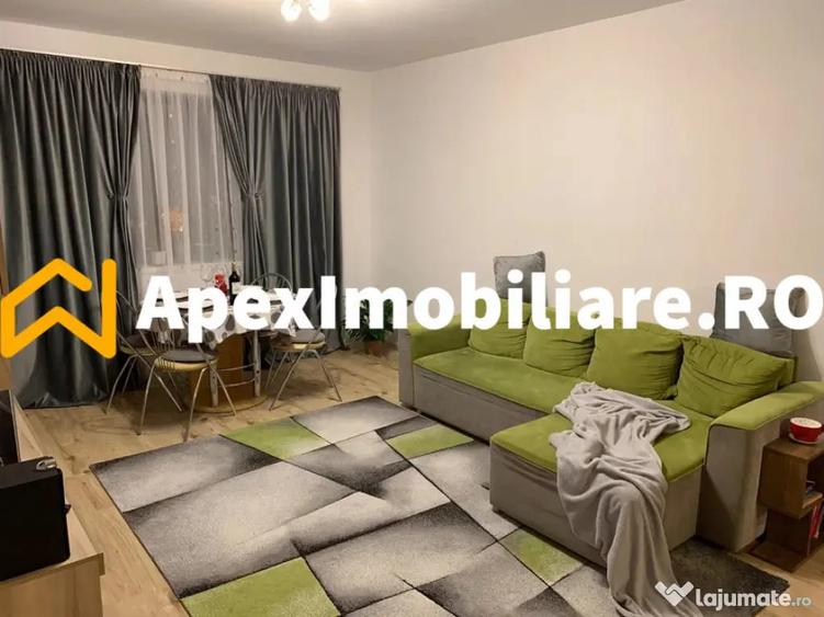 Apartament cu 3 camere semidecomandat în Băneasa