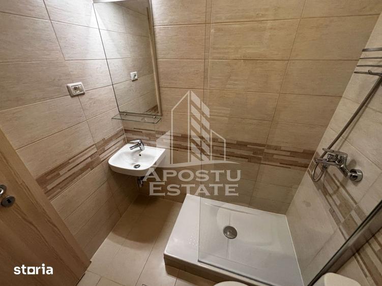 Apartament cu 3 camere, mobilat în Blașcovici