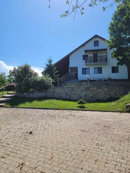 Casă cu 4 camere cu Teren 1150 Mp în Sibiel