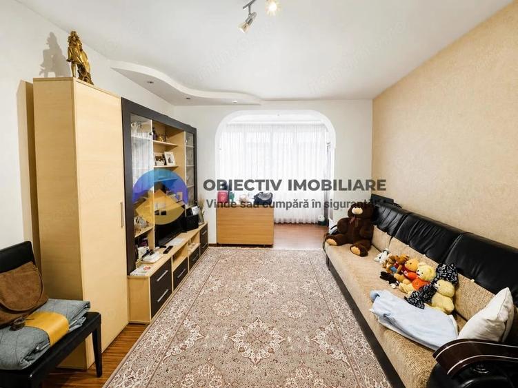 Apartament cu 2 camere decomandat în Central