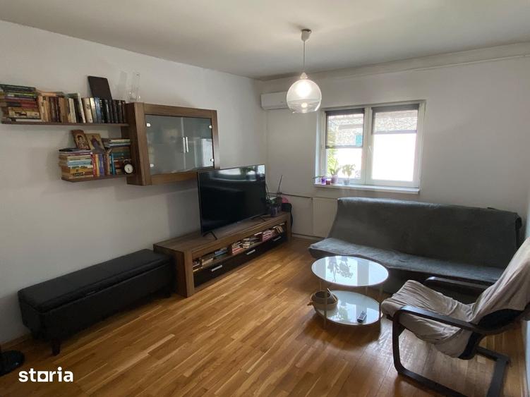 Apartament cu 2 camere decomandat în Văcăresti