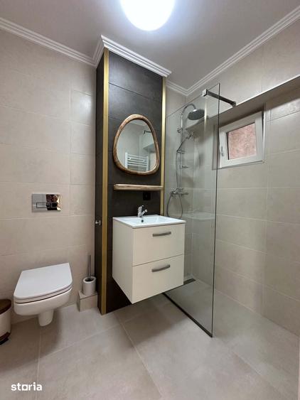 Apartament cu 3 camere decomandat în Micro 15