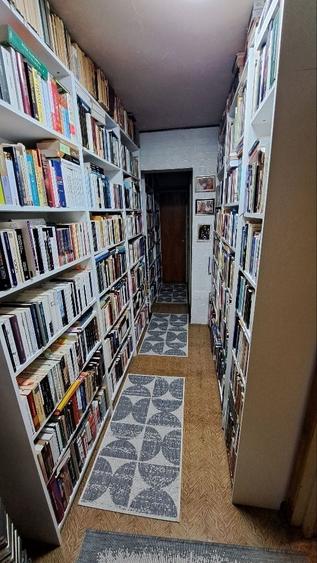 Apartament cu 4 camere semidecomandat în Lacul Tei