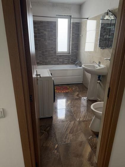 Apartament cu 2 camere în Florești