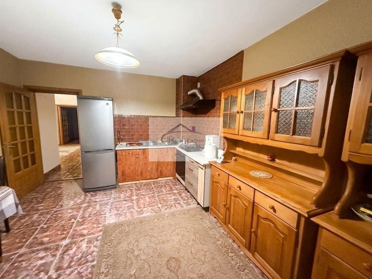 Casă individuală cu 5 camere cu Teren 350 Mp în Gheorgheni