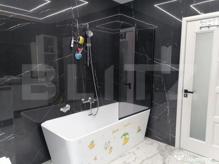 Casă cu 5 camere cu Teren 600 Mp în Valea