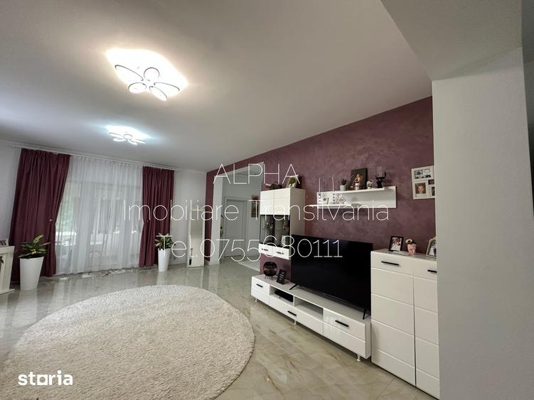 Casă cu 4 camere cu Teren 700 Mp în Central