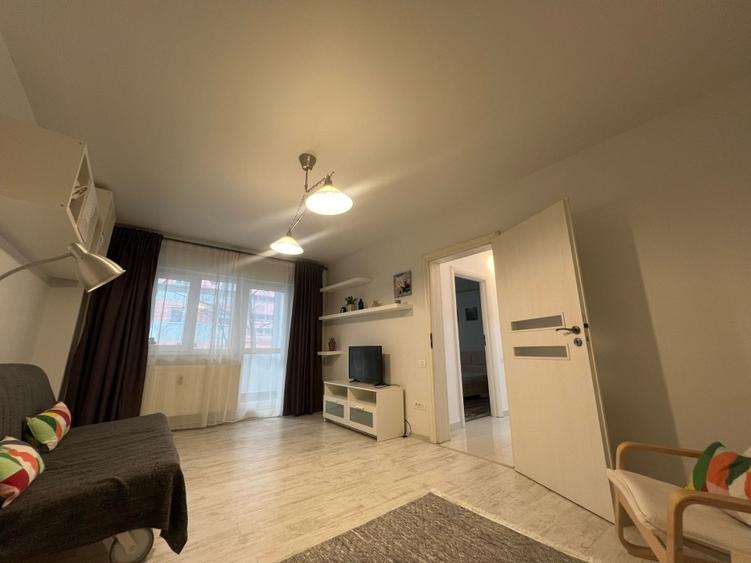 Apartament cu 2 camere decomandat, mobilat în Colentina