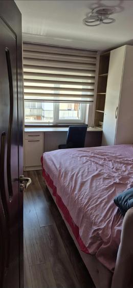 Apartament cu 3 camere decomandat în Ostroveni