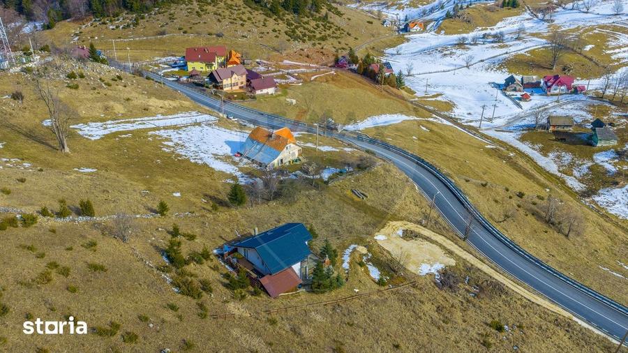 Teren intravilan CU PRIVELISTE DE POVESTE- Fundata- Romania - 12