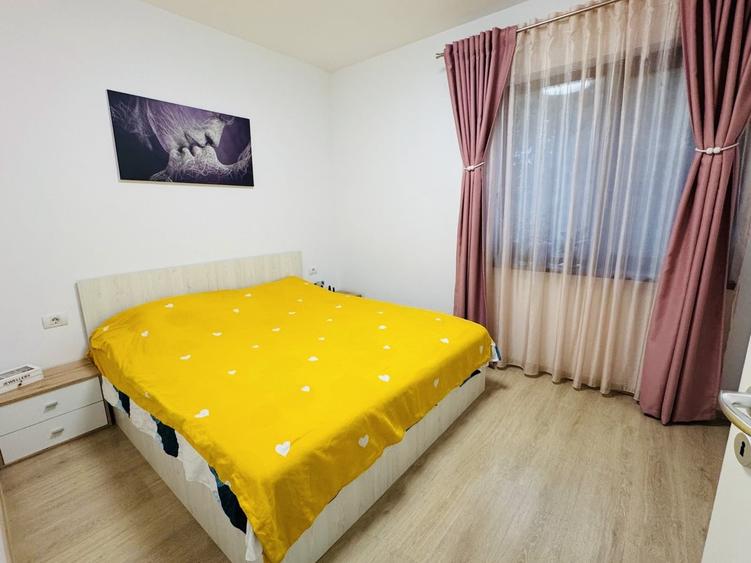 Casă individuală cu 3 camere cu Canalizare în Moșnița Nouă