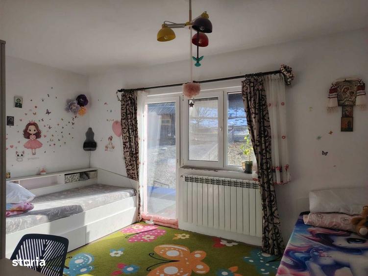 Casă cu 5 camere cu Teren 3125 Mp în Central