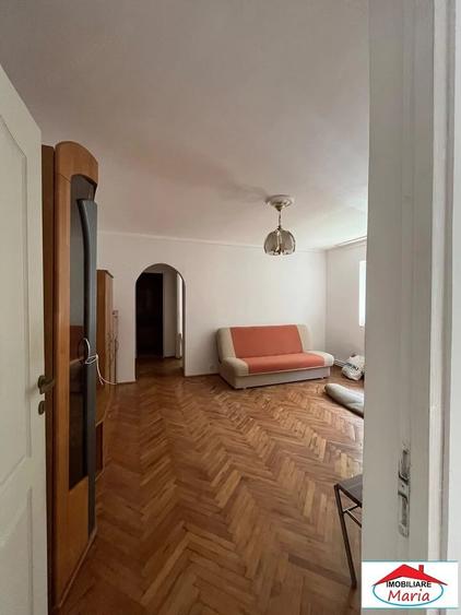 Apartament cu 2 camere în Micro 16