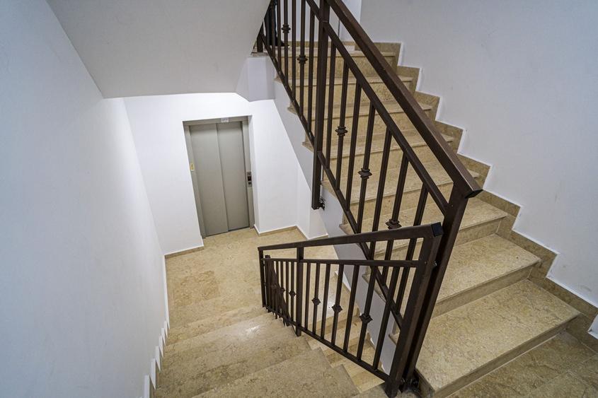 Apartament cu 2 camere decomandat în Militari