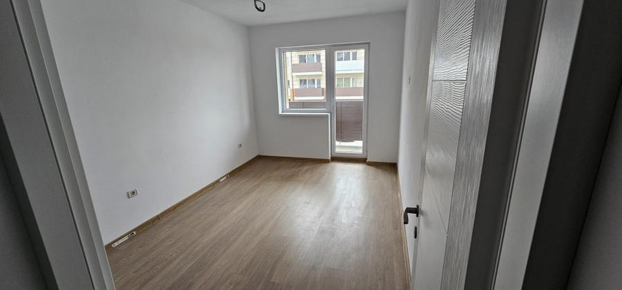 Apartament cu 3 camere în Sânpetru
