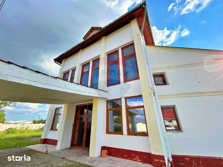 Spațiu comercial, de 728 mp, în Central