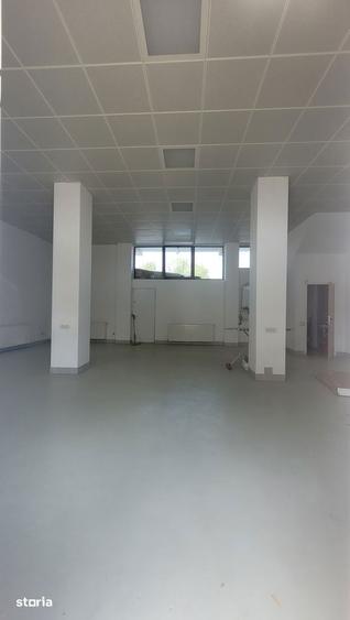 Spațiu comercial, de 100 mp, în Apărătorii Patriei