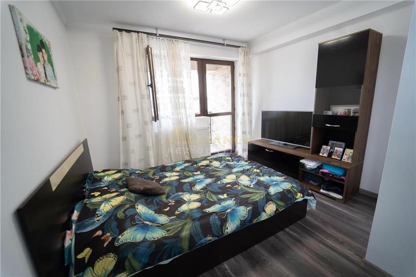 Casă individuală cu 4 camere cu Teren 327 Mp în Berceni