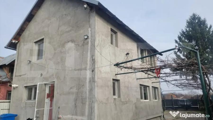 Casă cu 3 camere cu Teren 950 Mp în Mănești