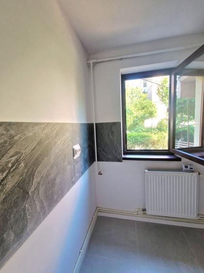 Apartament cu 2 camere decomandat în Micro 5