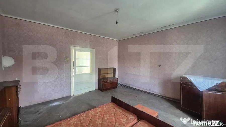 Casă cu 4 camere cu Teren 1500 Mp în Aurel Vlaicu