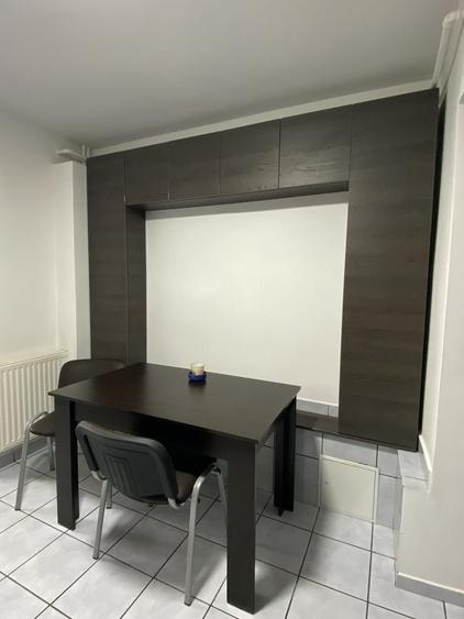 Inchiriez apartament cu 2 camere, zona Dacia - 10
